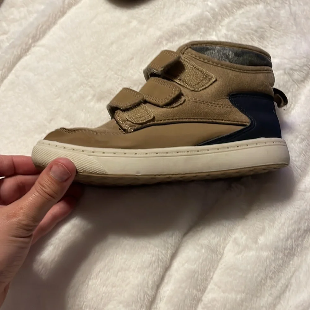 Oshkosh B’gosh size 13, tan with navy blue and camo